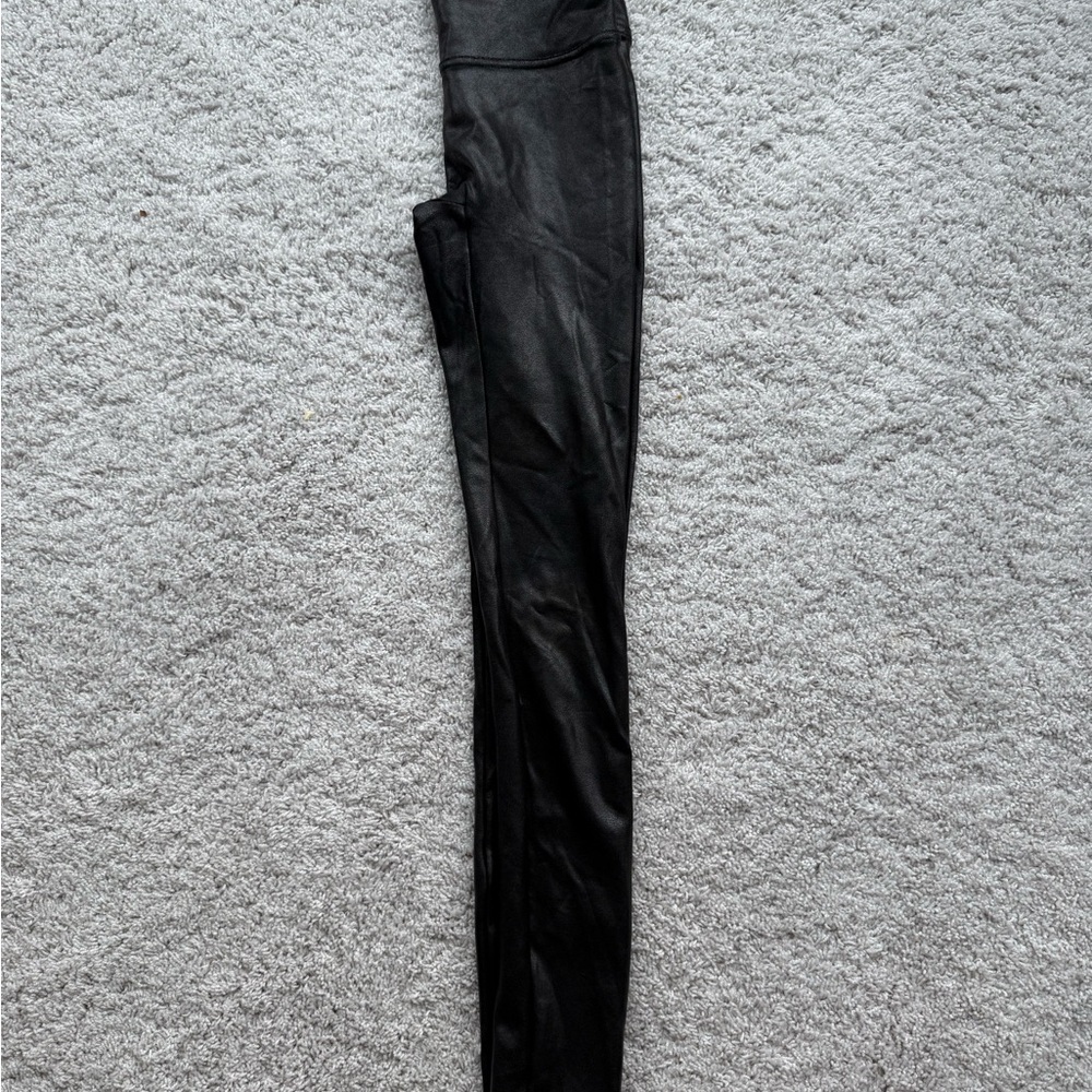SPANXshape™ Faux Leather Size XS - Picture 9 of 9